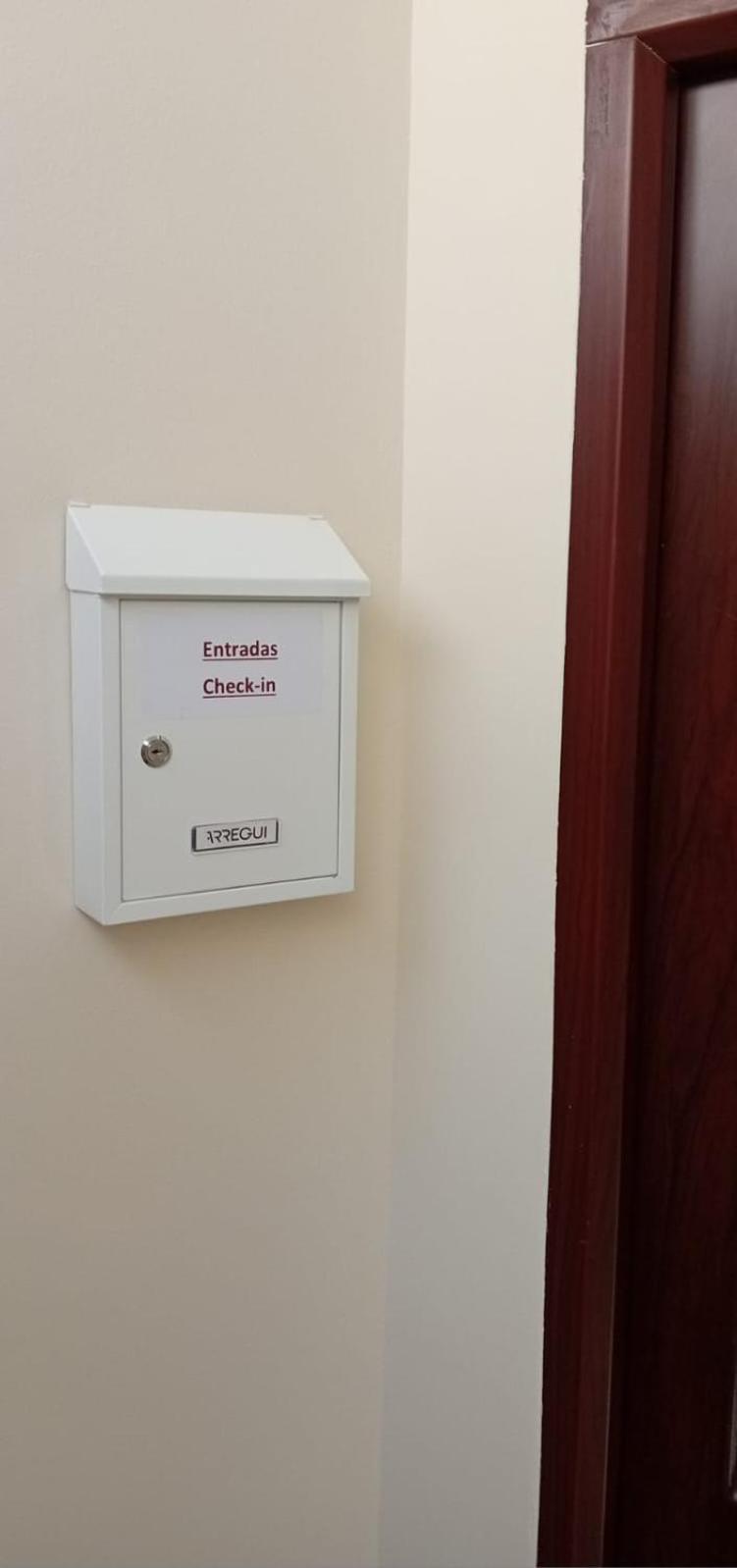 Apartamento La Fuente 27 Tomares Bagian luar foto