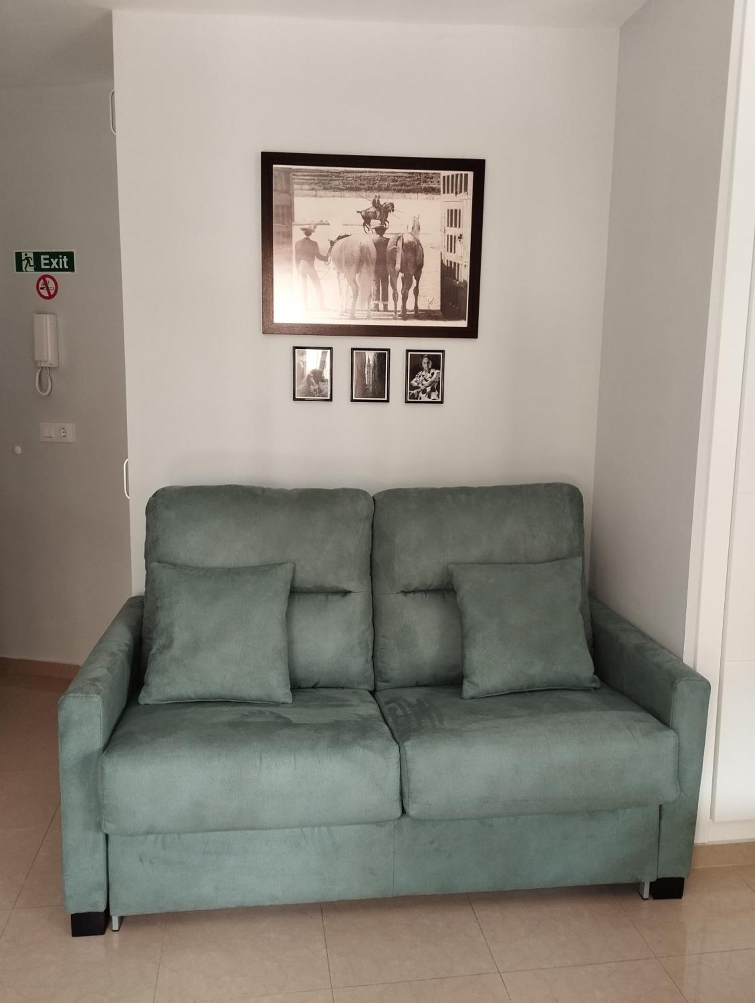 Apartamento La Fuente 27 Tomares Bagian luar foto